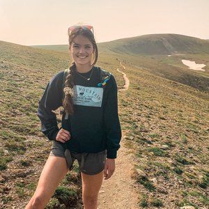 Meet your Posher, Julia